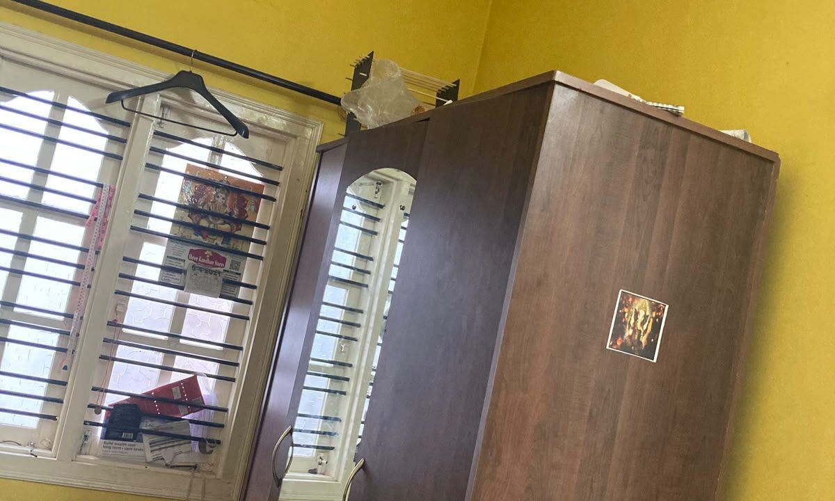 dee 8